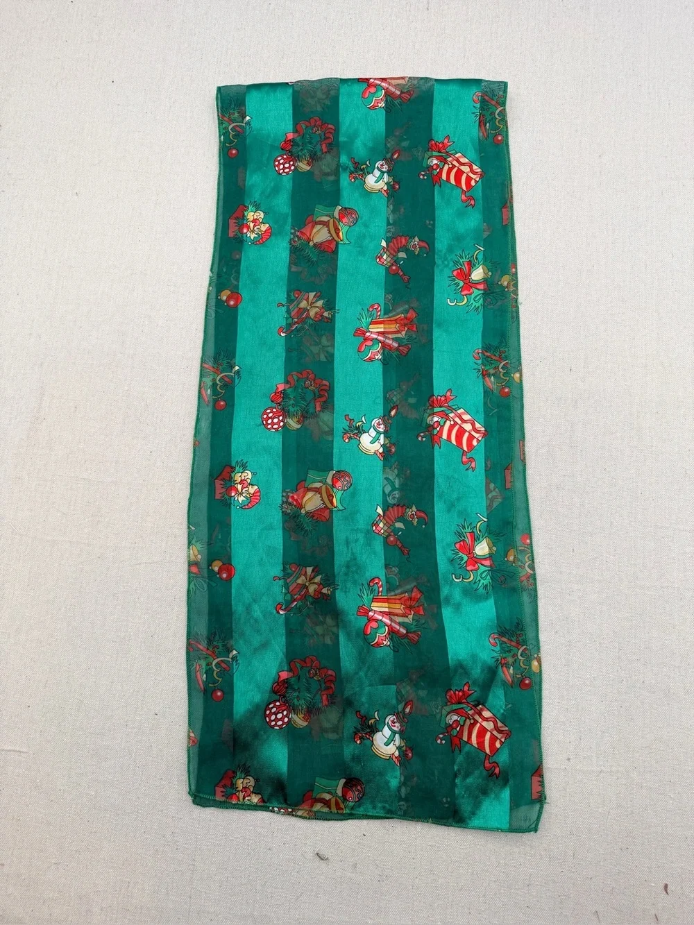 Green Holiday Print Silk Scarf